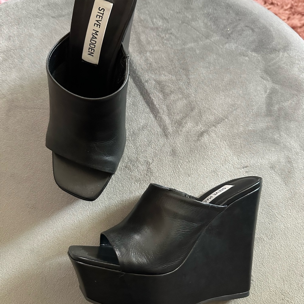 Steve Madden wedge